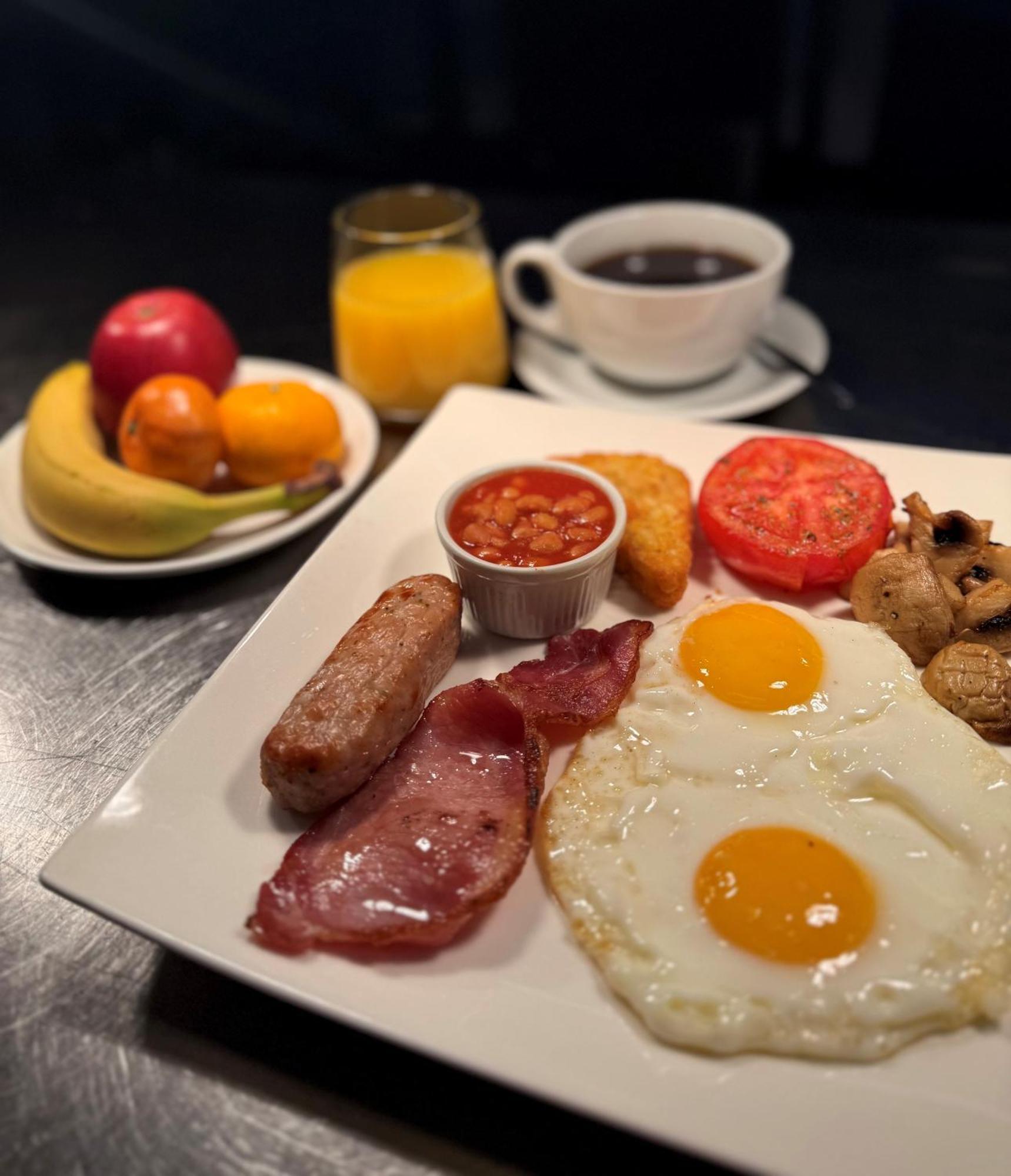 Linton Hotel Luton Kültér fotó