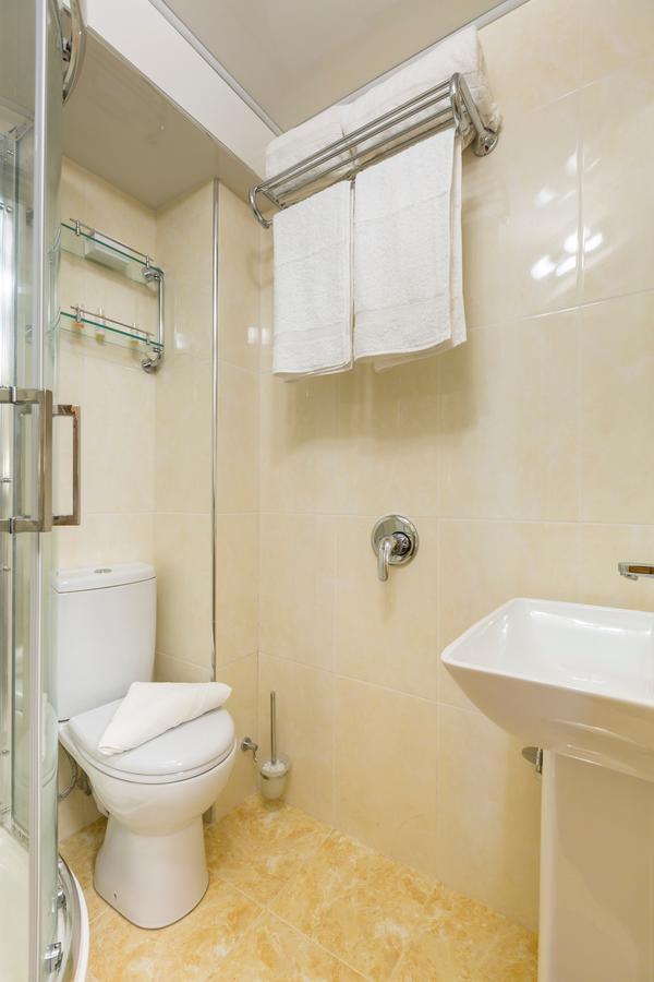 Linton Hotel Luton Kültér fotó