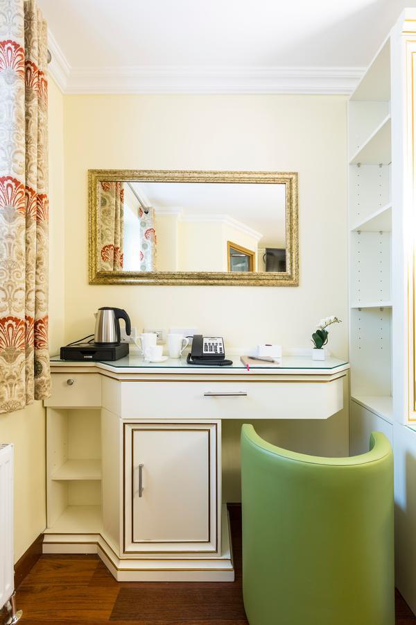 Linton Hotel Luton Kültér fotó