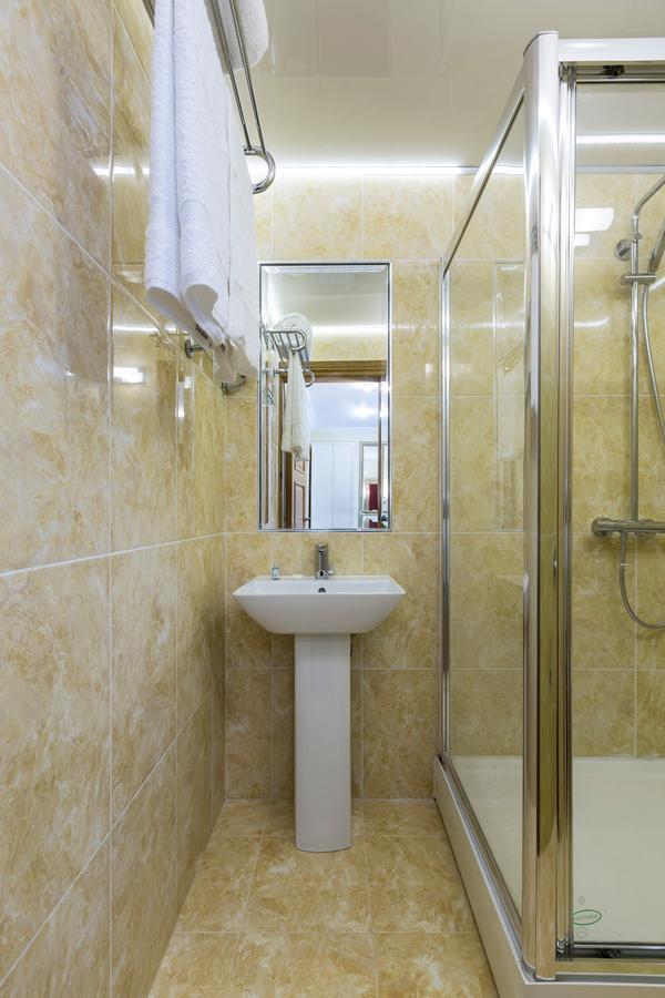Linton Hotel Luton Kültér fotó